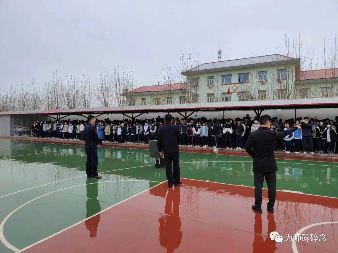 武汉三镇训练开放日,今晚防线松动引欢呼,欧超杯在即,控场能力受关注 武汉三镇训练开放日,今晚防线松动引欢呼,欧超杯在即,控场能力受关注