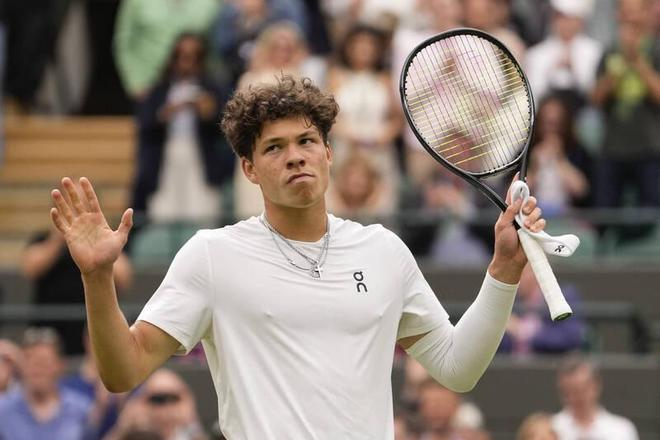 开云-包含费德勒与60激战瑞士队分钟巴特勒与80激战西班牙队分钟，赛前金州勇士绝杀压哨看傻球迷的词条-开云